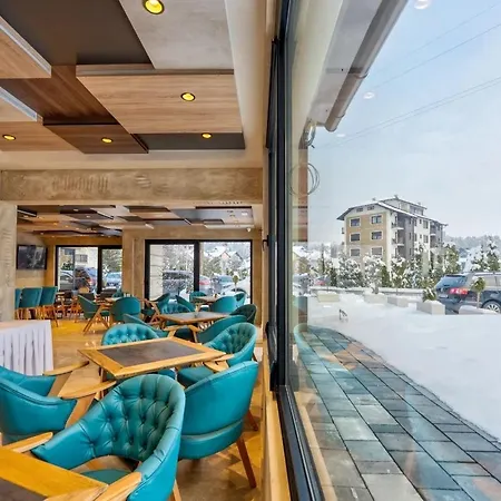 아파트 Aria Forest & Gym 즐라티보